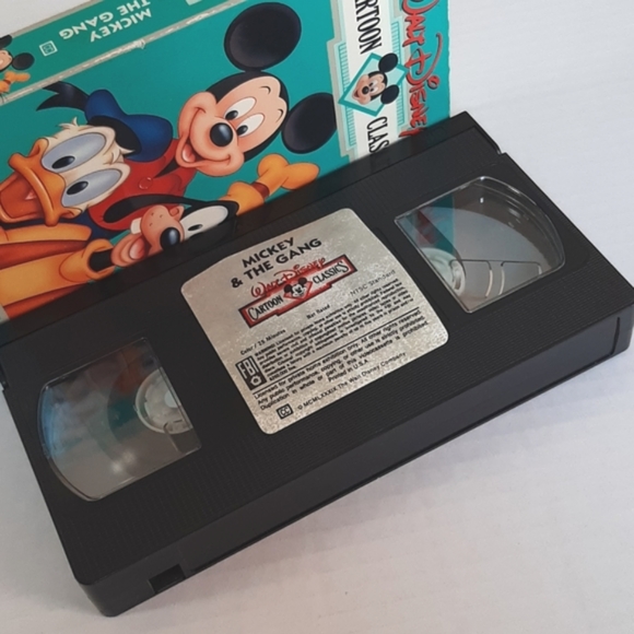Walt Disney Cartoon Classics #1 Here's Mickey & #11 Mickey & The Gang VHS Bundle - Picture 8 of 13